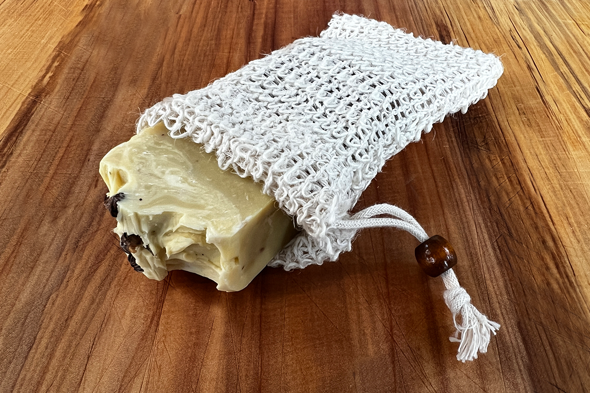 Exfoliating soap bag
