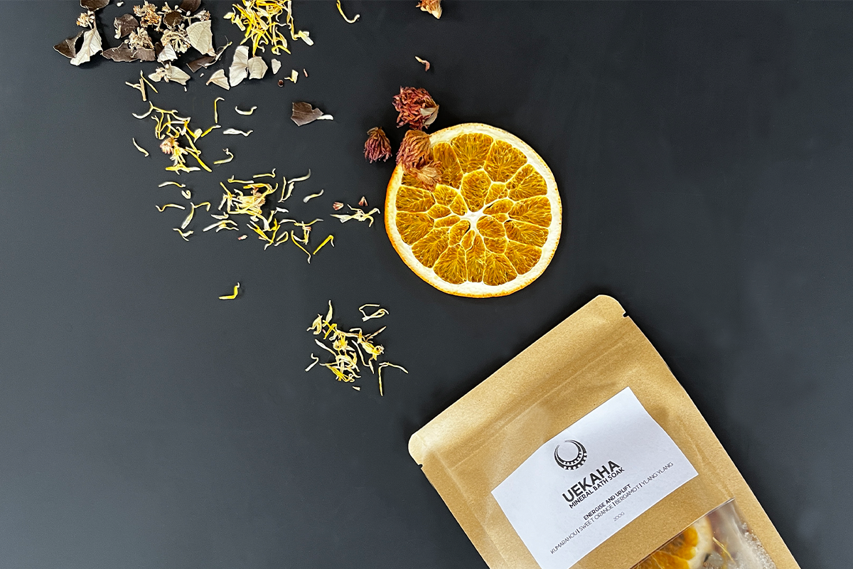 Uekaha bath soak | Energise + uplift blend